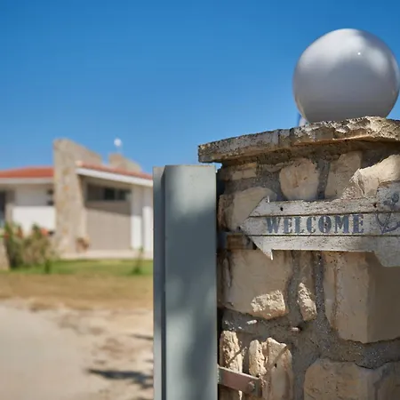 拉尼娅别墅/扎金索斯德罗西亚度假屋 基普塞利