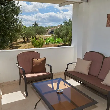 拉尼娅别墅/扎金索斯德罗西亚度假屋 基普塞利