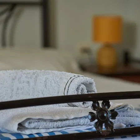 度假居 拉尼娅别墅/扎金索斯德罗西亚度假屋 *