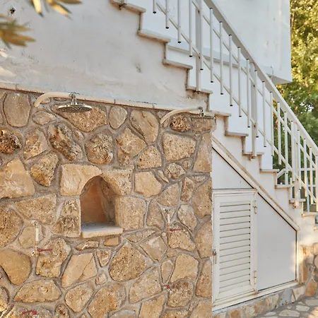 拉尼娅别墅/扎金索斯德罗西亚度假屋 度假居 *