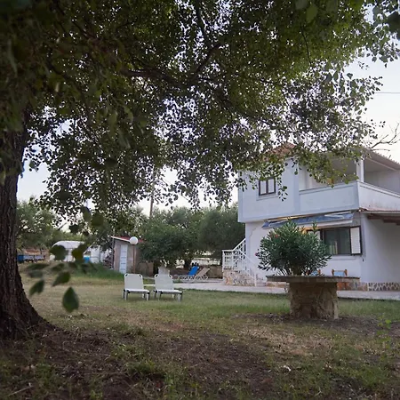 Rania / Zante Drosia *